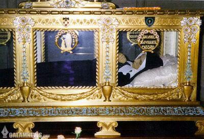 برنادت سوبیرو بانوی مسیحی که بعد از ۱۳۴ سال هنوز بدنش سالم است