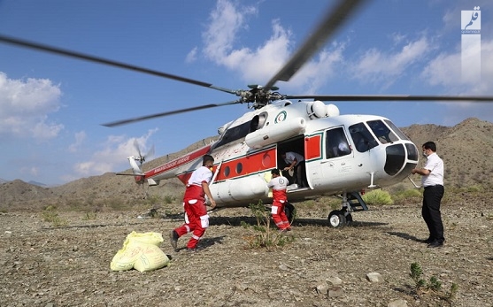 انجام ۱۴ سورتی پرواز بالگرد هلال احمر برای امدادرسانی به مناطق سیل زده