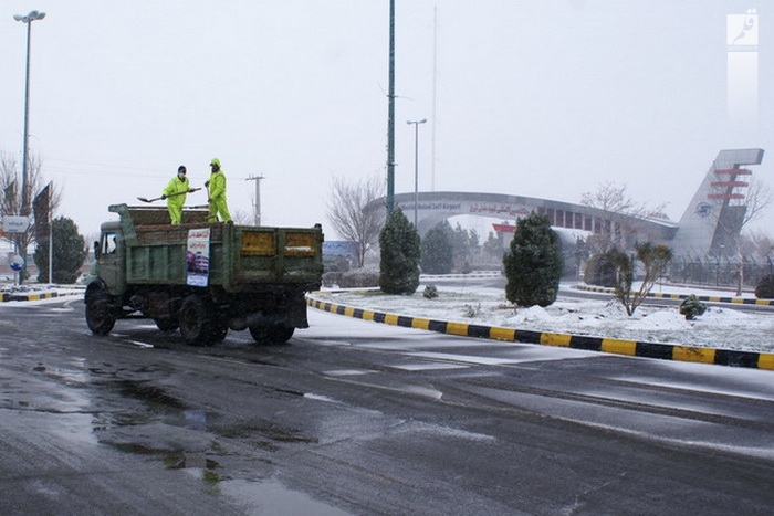 پایان عملیات پاکسازی و برف روبی شهر کرمانشاه