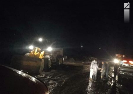 نجات کارگران معدن گرفتار سیلاب در شهرستان خوسف