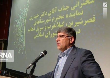 ملت ایران از حفظ انقلاب و این سرزمین احساس غرور می‌کند