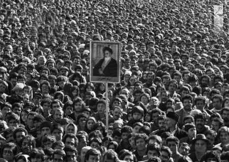 تفسیر الگار از انقلاب اسلامی