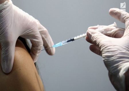 بیش از ۱۵۷ هزار دُز واکسن کرونا در سرپل ذهاب تزریق شد