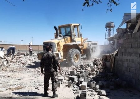 رفع تصرف ۲ هکتار از اراضی ملی در روستای سرخون بندرعباس