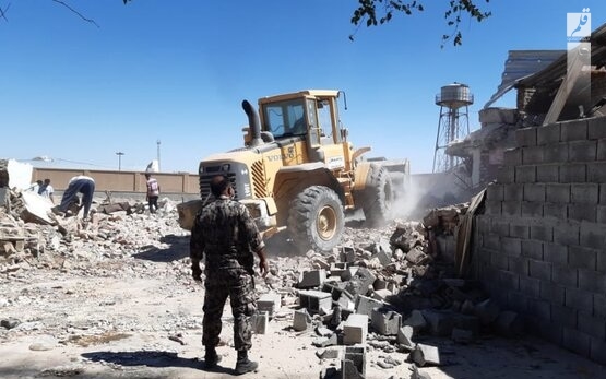 رفع تصرف ۲ هکتار از اراضی ملی در روستای سرخون بندرعباس