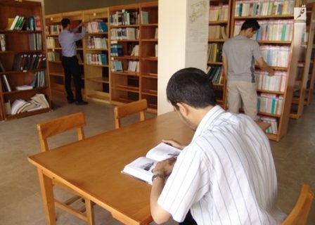 عضویت رایگان در کتابخانه های عمومی فارس
