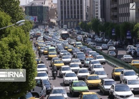 بازگشت مسافران نوروزی ترافیک درون شهری مازندران را سنگین کرد