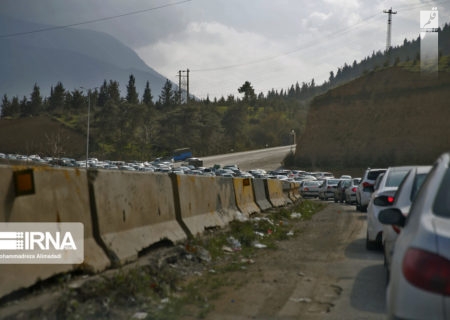 ترافیک در محورهای مواصلاتی به تهران سنگین است 