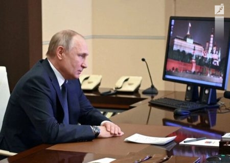 پوتین به روس‌ها نسبت به “خائنان غرب‌گرا” هشدار داد