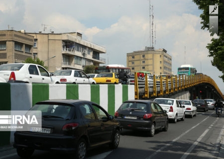 ترافیک سنگین در تهران/پلیس مشغول روان‌سازی معابر است