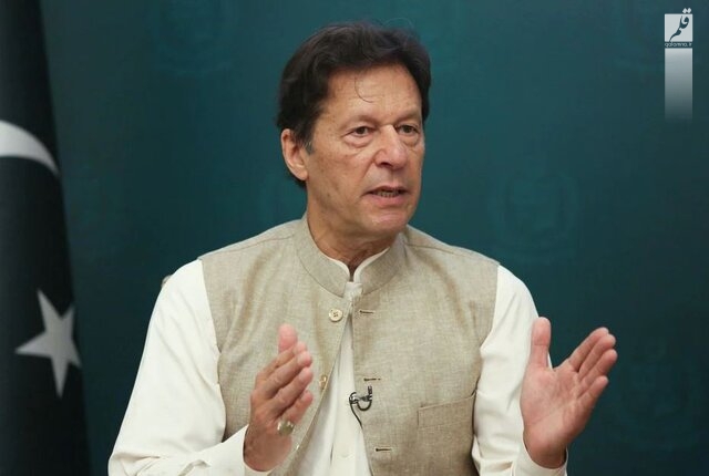 حکم دادگاه عالی پاکستان و محکومیت اقدام نخست وزیر؛ عمران خان: برای پاکستان می‌جنگم