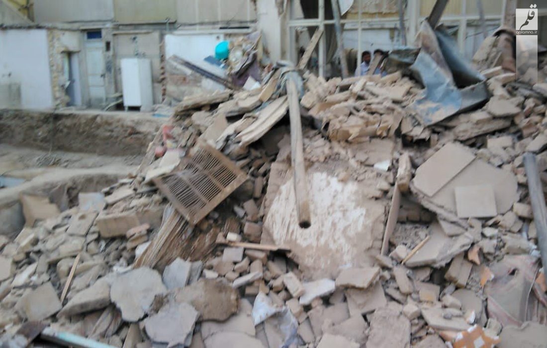ریزش ساختمان قدیمی در تهران و نجات معجزه آسای کودک از زیر آوار