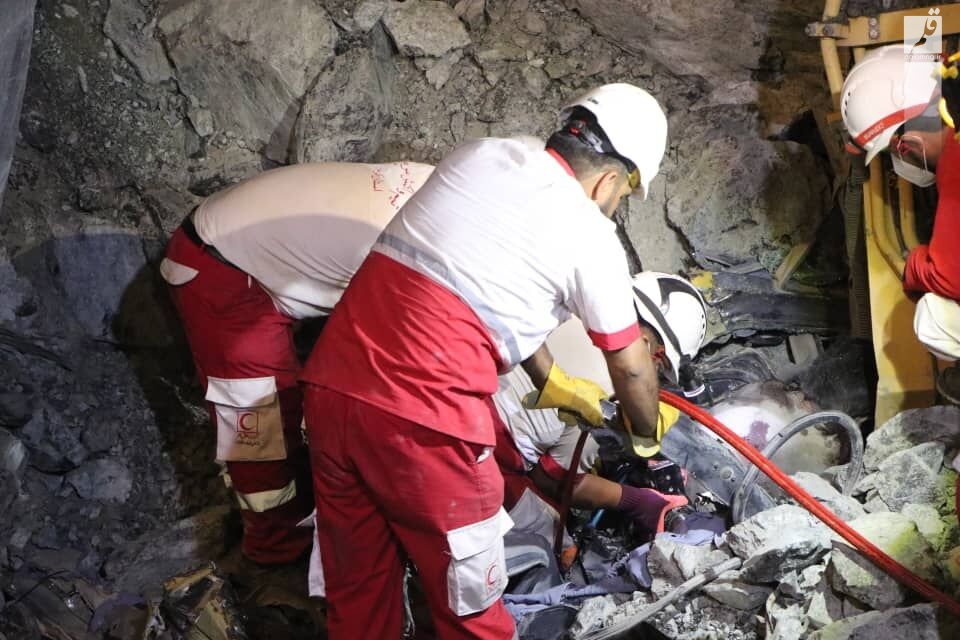 پیکر دومین مفقودی معدن در کرمان پیدا شد/هلال‌احمر: رهاسازی جسد ادامه دارد