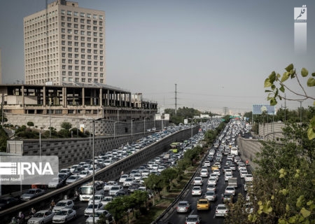 ترافیک سنگین در سه بزرگراه و خیابان آزادی