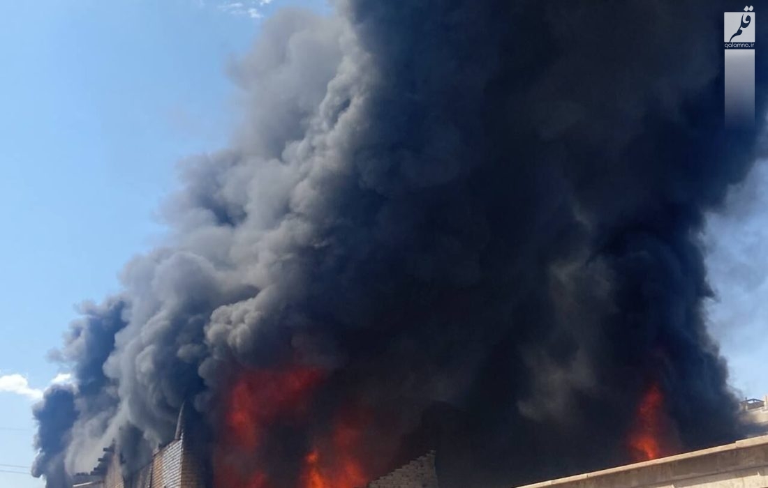 آتش‌سوزی گسترده یک انبار در کرمان+فیلم