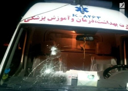 ادامه تجمع‌ در کرمان با حمله به سه آمبولانس/رییس اورژانس: هدف قراردادن حوزه سلامت سئوال برانگیز است
