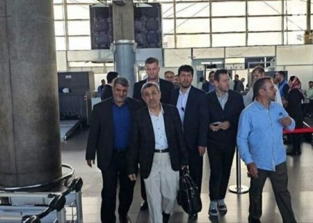 اصرار احمدی‌نژاد برای خروج از ایران چه بود؟