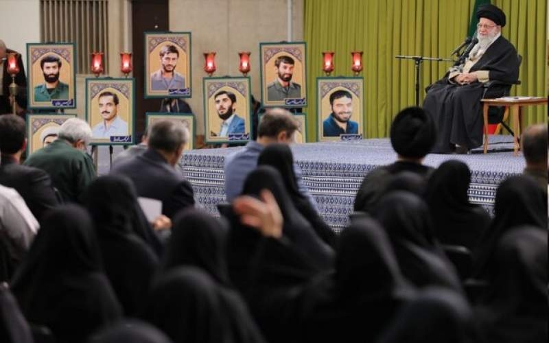 رهبر انقلاب: «تکبیر گفتن روی پشت‌بام» ابتکار تهرانی‌ها بود