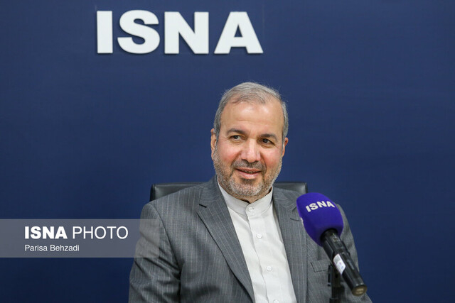 حضور سفیر ایران در عراق در ایسنا